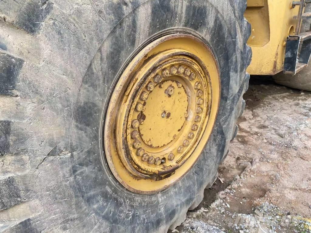 CAT 980 G Naudoti ratiniai krautuvai