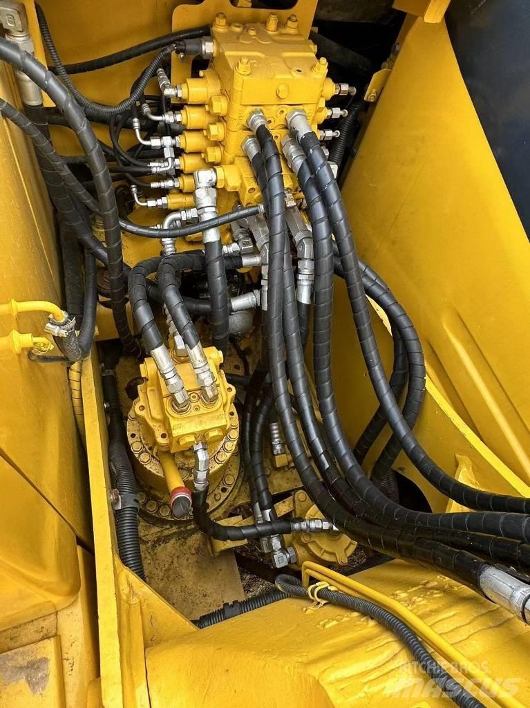 Komatsu PC 130 Vikšriniai ekskavatoriai