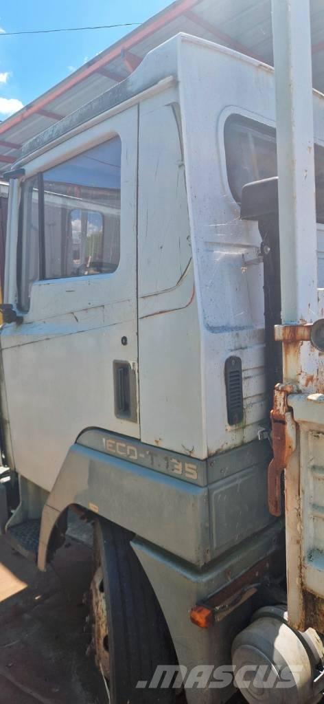 Nissan ECO T 135 Savivarčių priekabų vilkikai