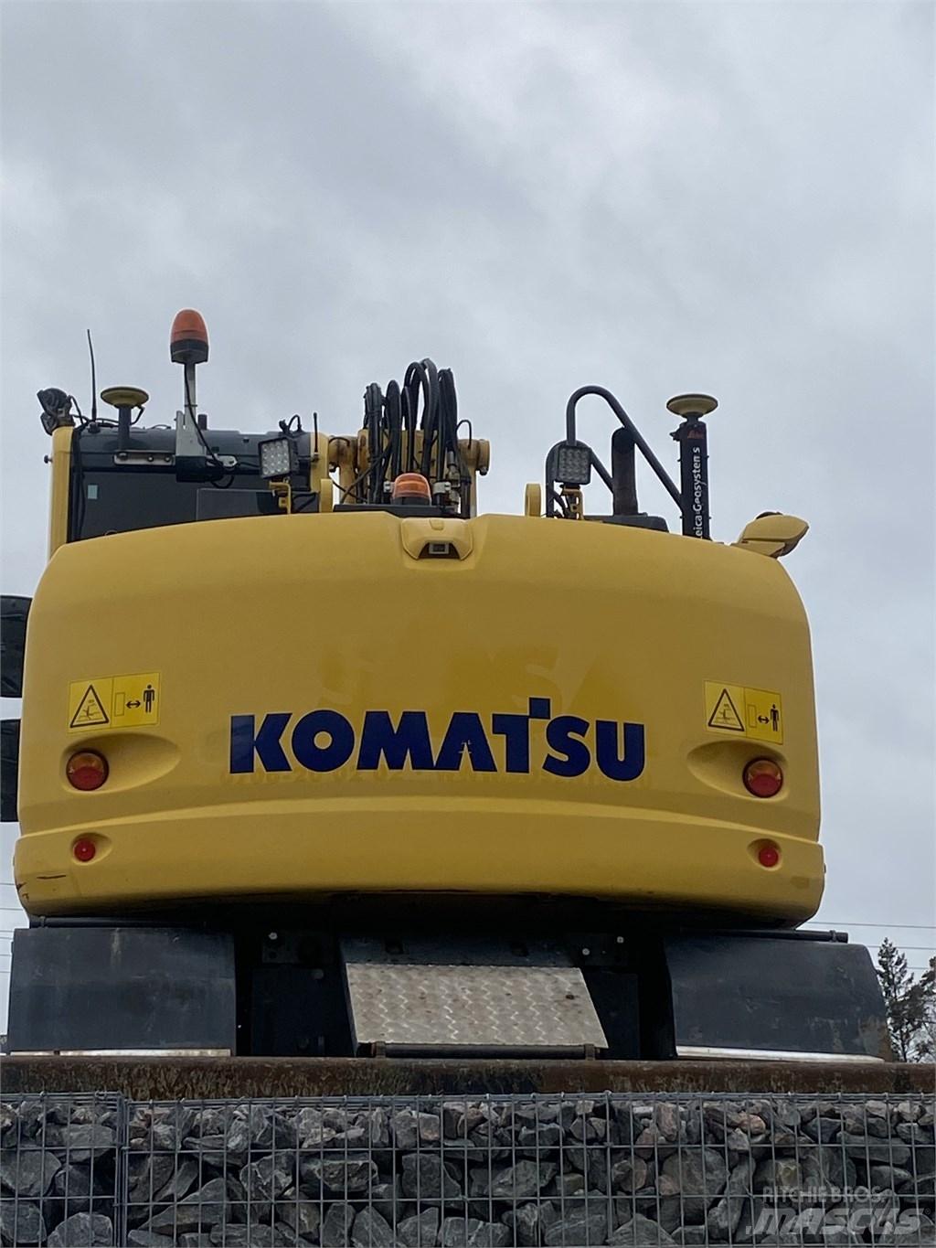Komatsu PW148-10 Ratiniai ekskavatoriai