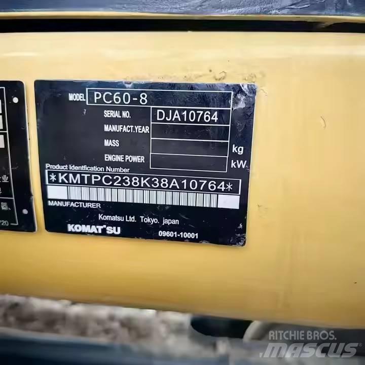 Komatsu PC60 Vikšriniai ekskavatoriai