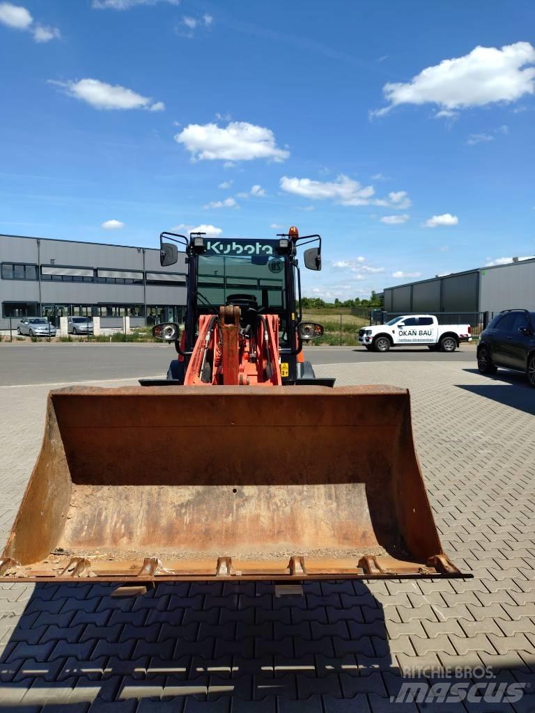 Kubota R 090 Naudoti ratiniai krautuvai