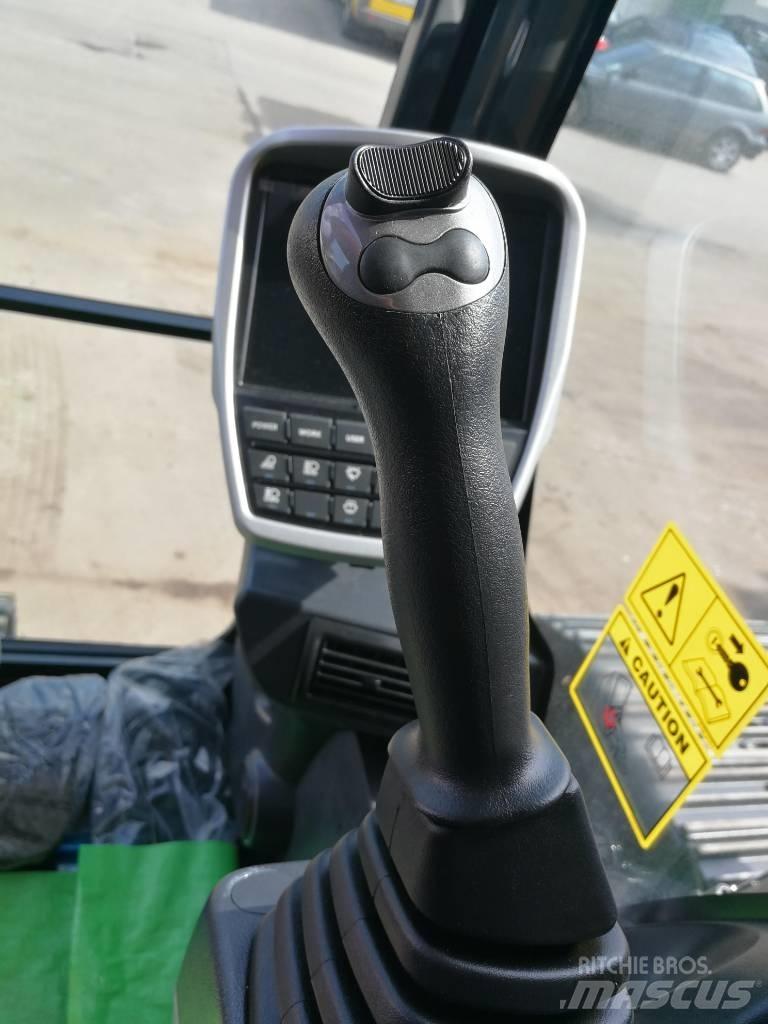 Hyundai HX140LC Vikšriniai ekskavatoriai