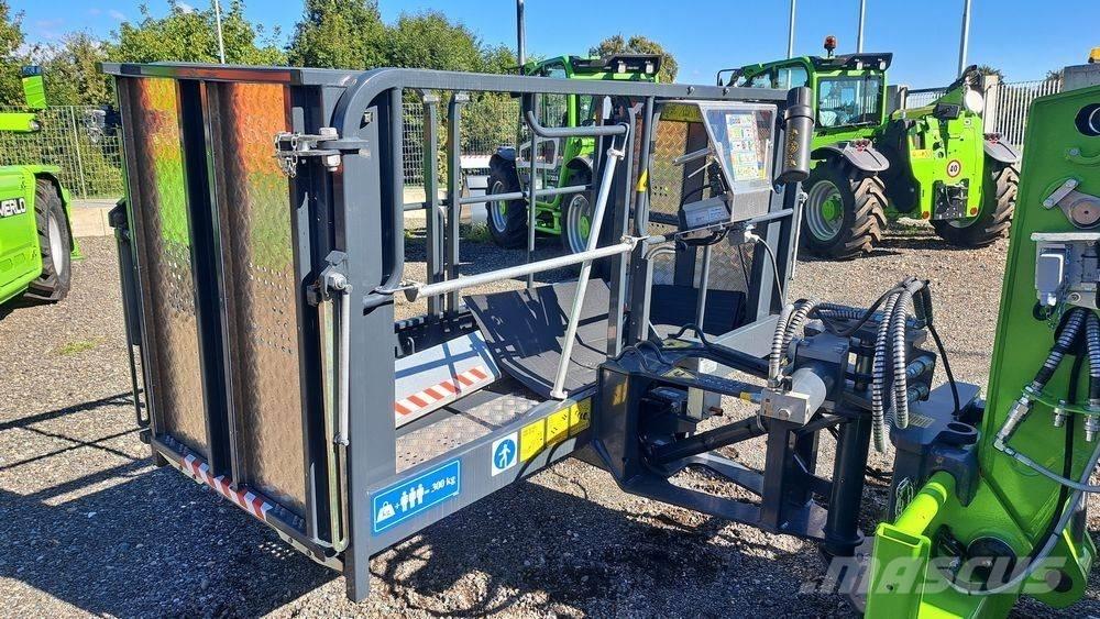 Merlo P40.17 PLUS Teleskopiniai krautuvai