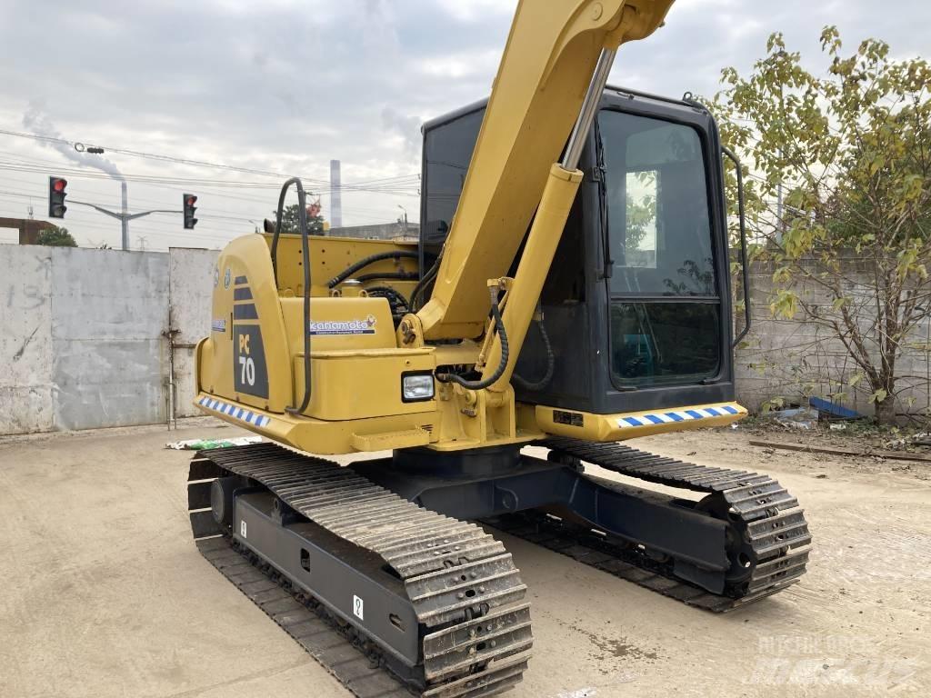 Komatsu PC 70-8 Vikšriniai ekskavatoriai