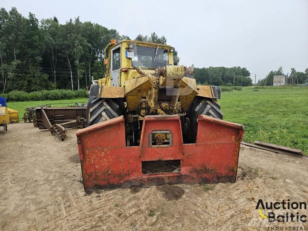  Onbekend T-157K Traktoriai