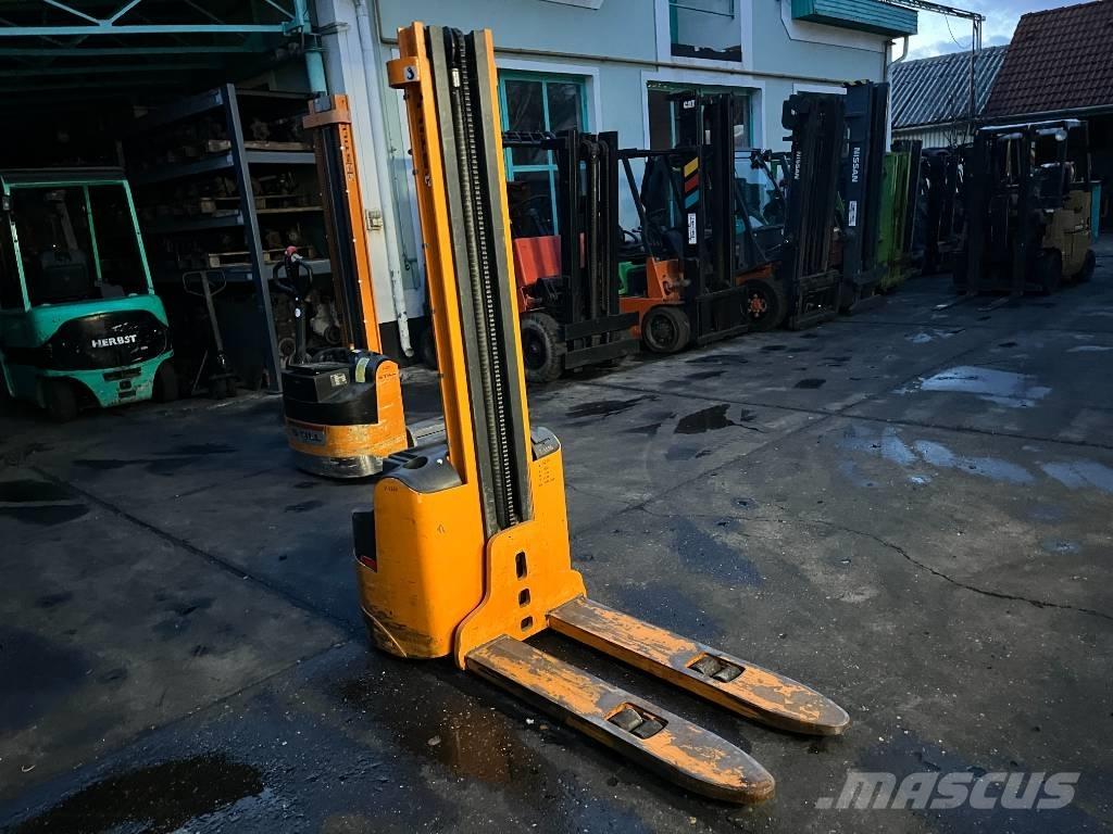 Still EGV12   V-4250 Savaeigiai rietuvai