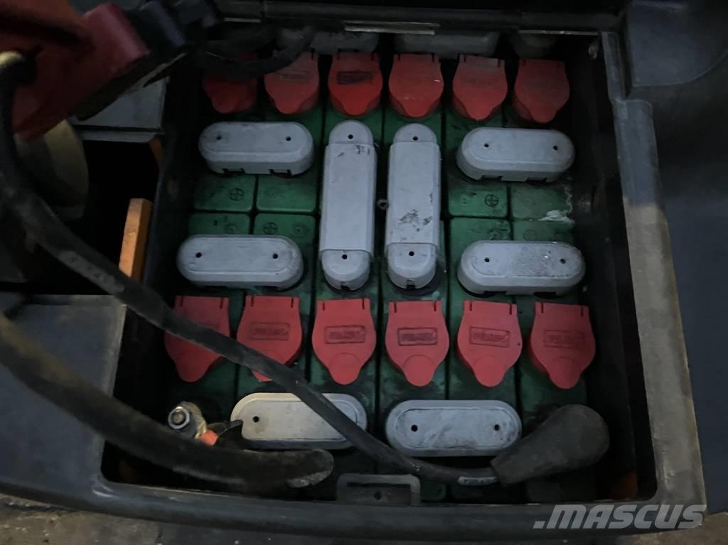 Still EGV12   V-4250 Savaeigiai rietuvai