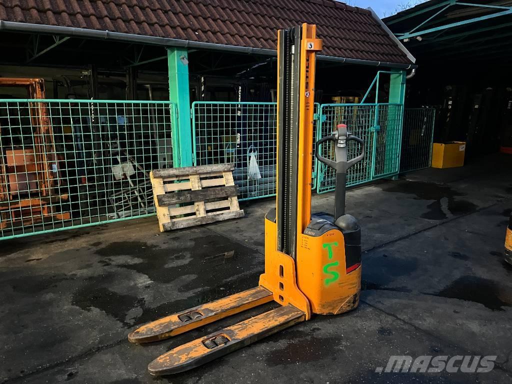 Still EGV12   V-4250 Savaeigiai rietuvai