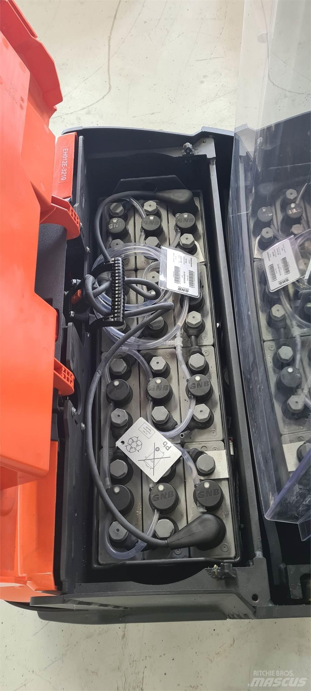 Toyota SWE120L Rankiniai vėžimėliai