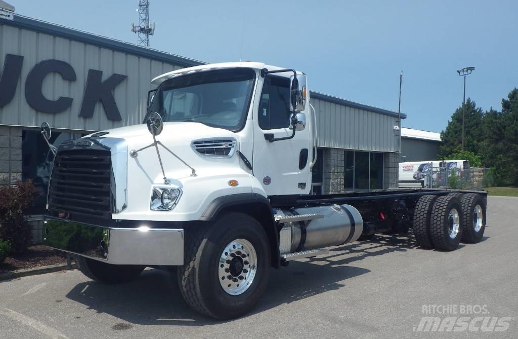 Freightliner 114 SD Važiuoklė su kabina
