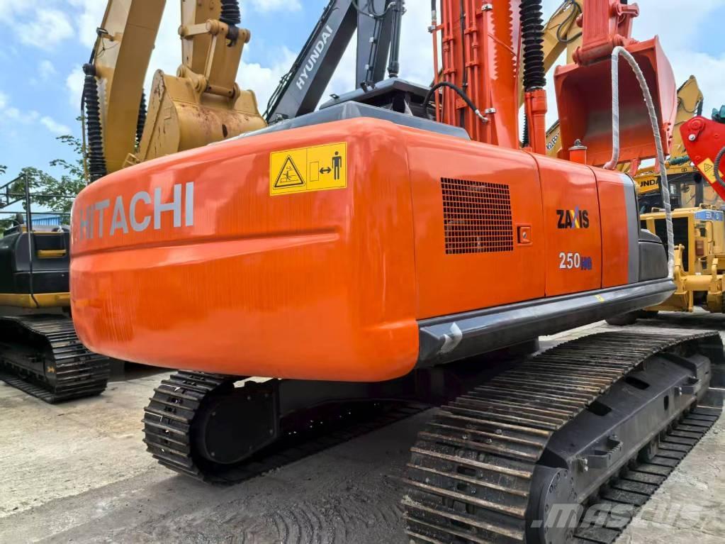 Hitachi ZX 250-3 G Vikšriniai ekskavatoriai