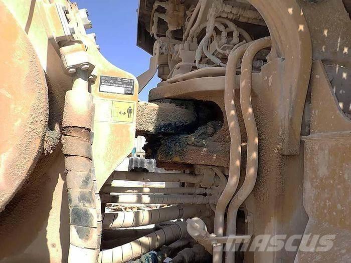 CAT 988K Naudoti ratiniai krautuvai