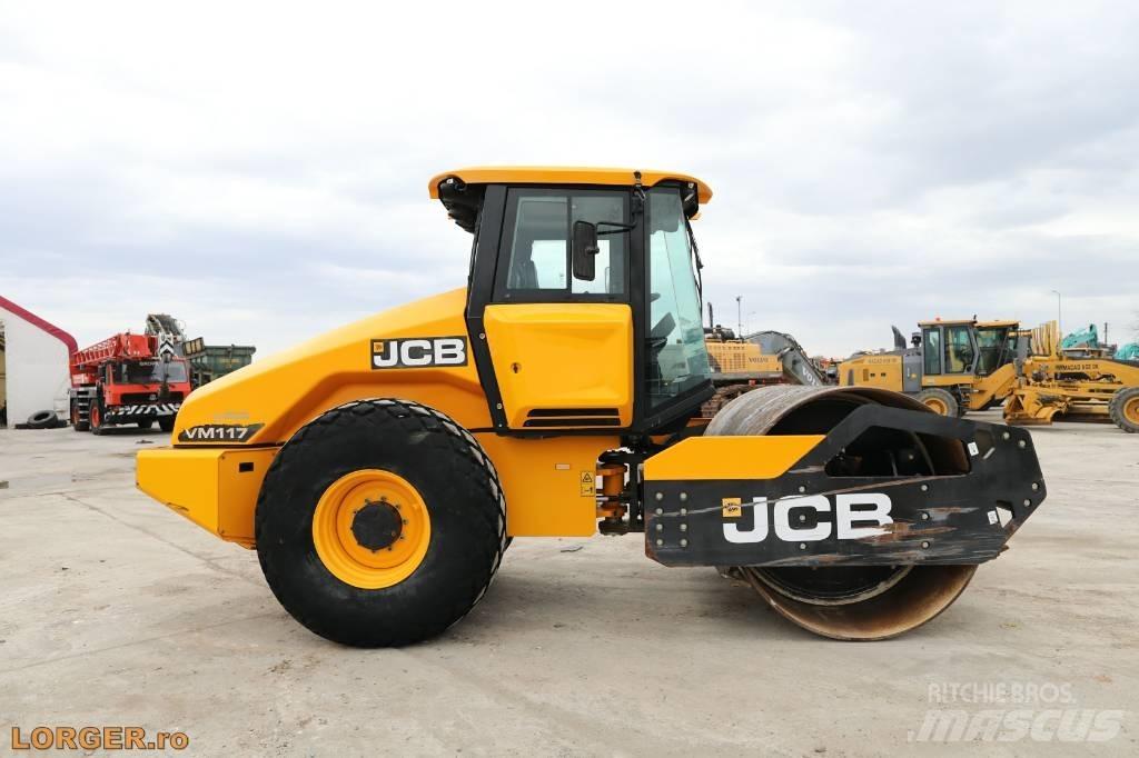 JCB VM 117 Gruntiniai volai