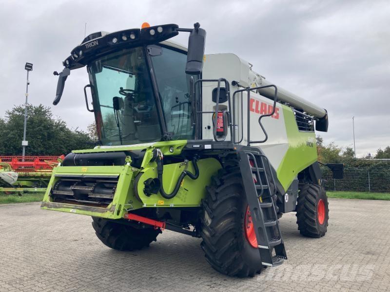 CLAAS TRION 640 Derliaus nuėmimo kombainai