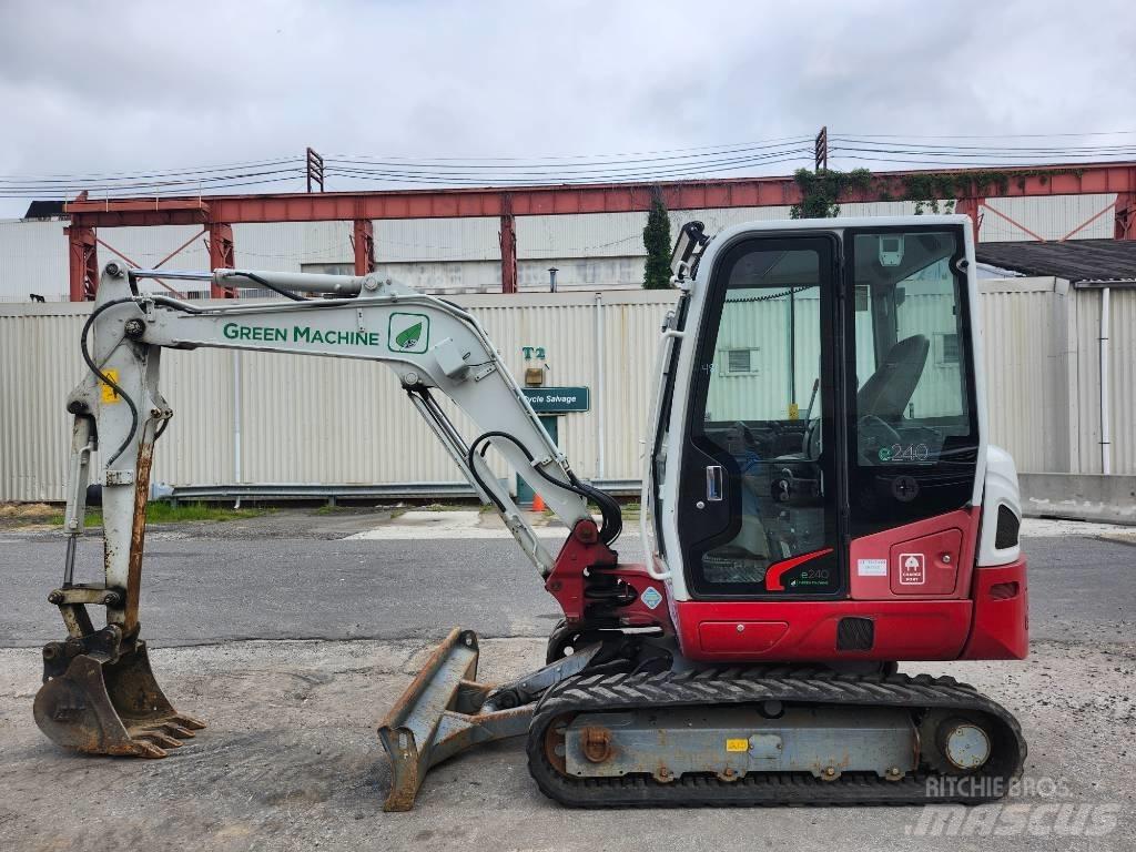 Takeuchi TB 240 Mini ekskavatoriai < 7 t