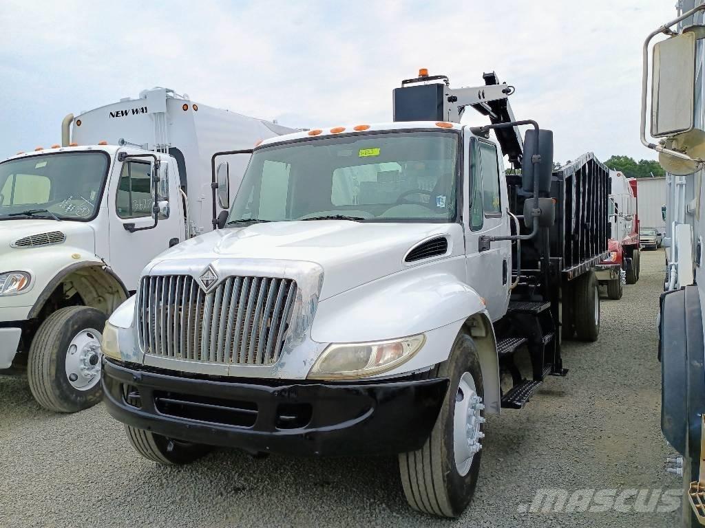International 4300 Griebtuvai