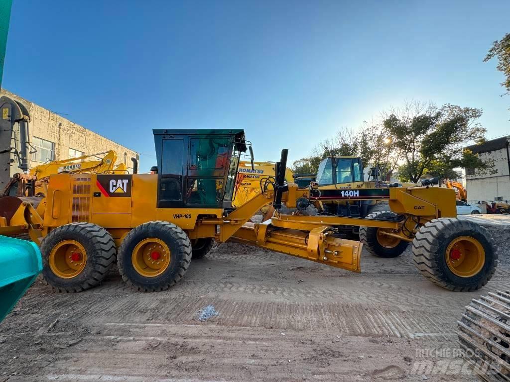 CAT 140 H Greideriai