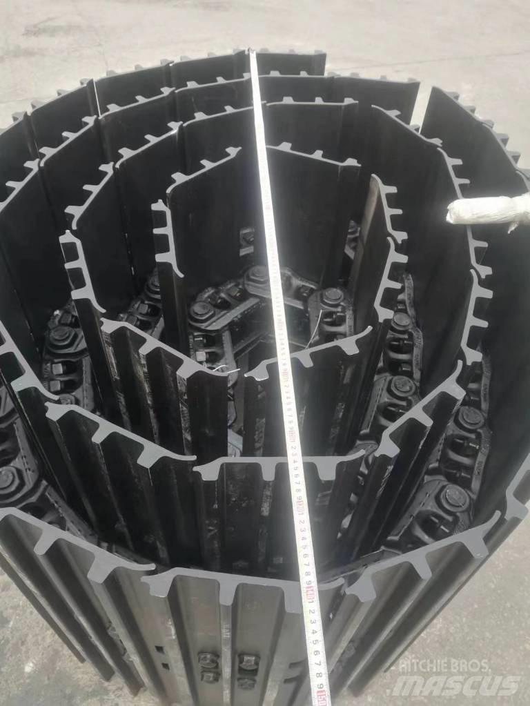 Komatsu PC210-8 Vikšrai, grandinės ir važiuoklės