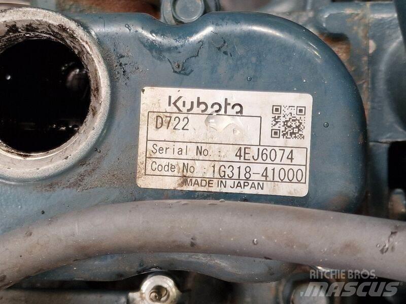 Kubota D722 Varikliai