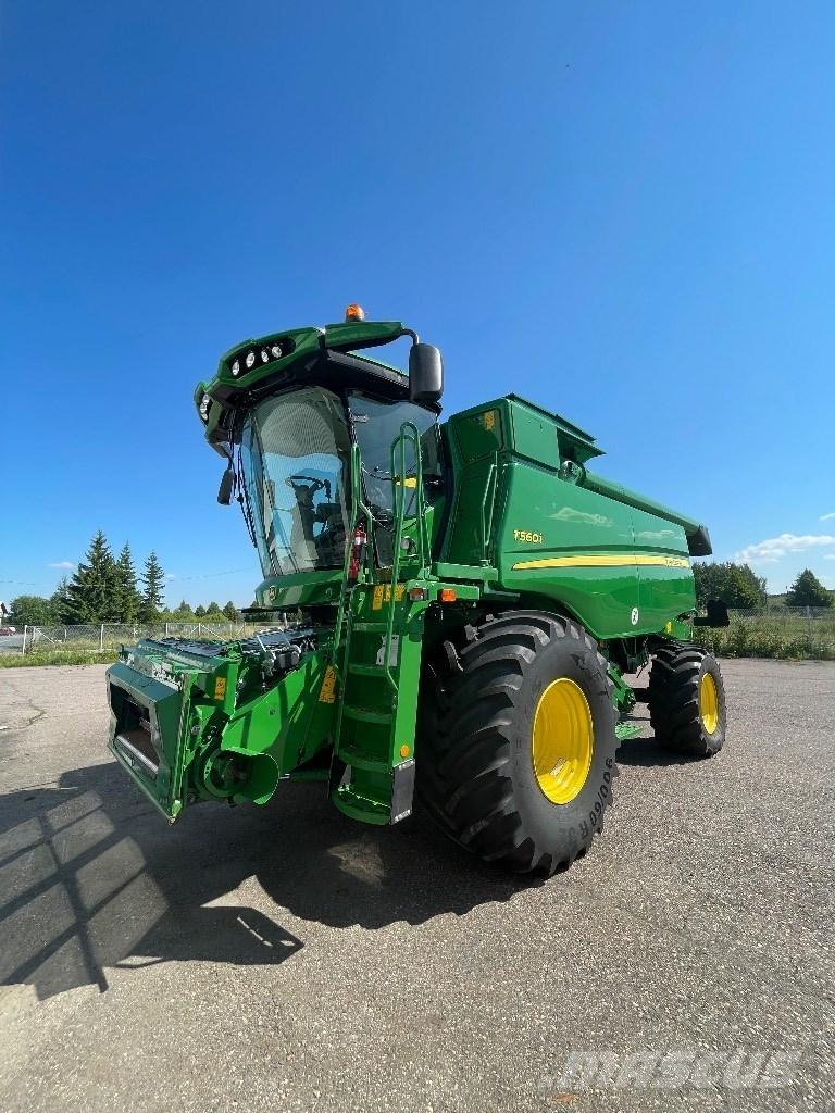 John Deere T 560 i Derliaus nuėmimo kombainai