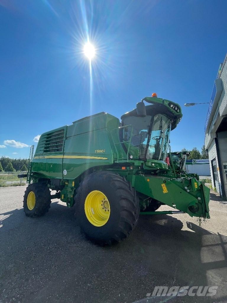 John Deere T 560 i Derliaus nuėmimo kombainai