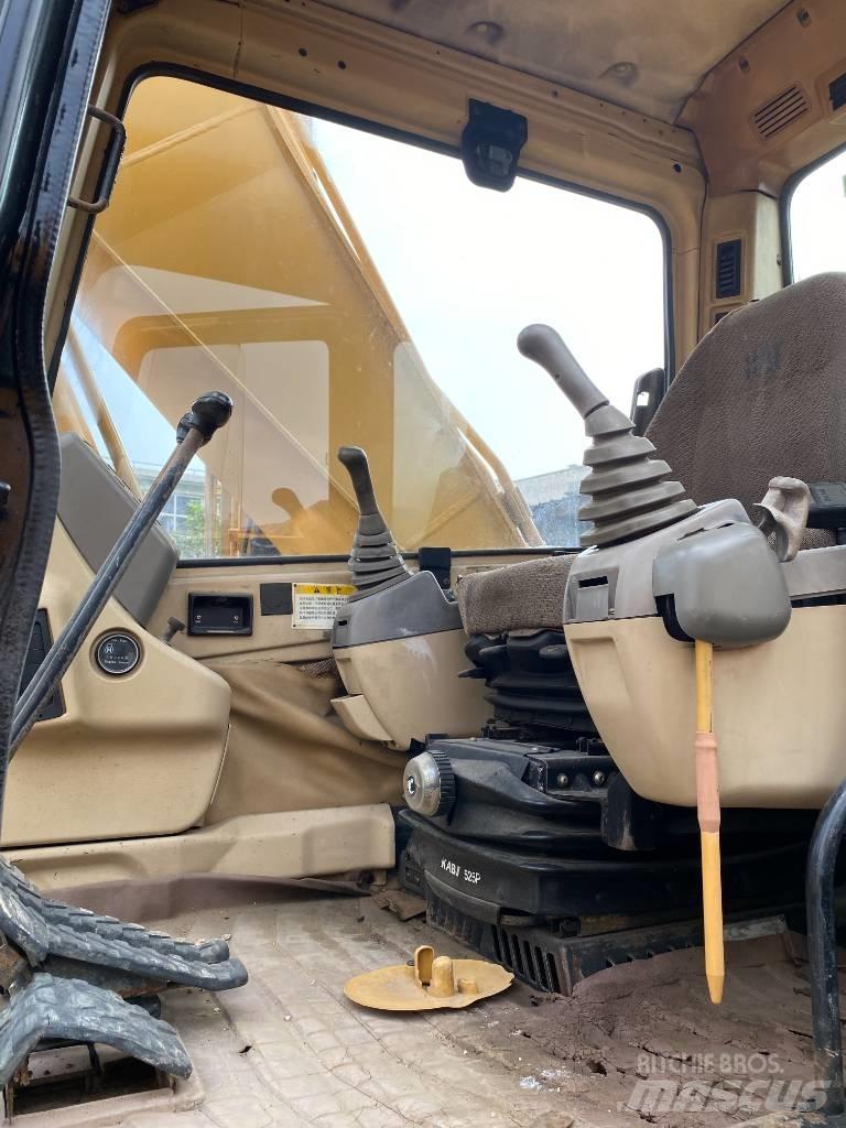 CAT 325 B L Vikšriniai ekskavatoriai