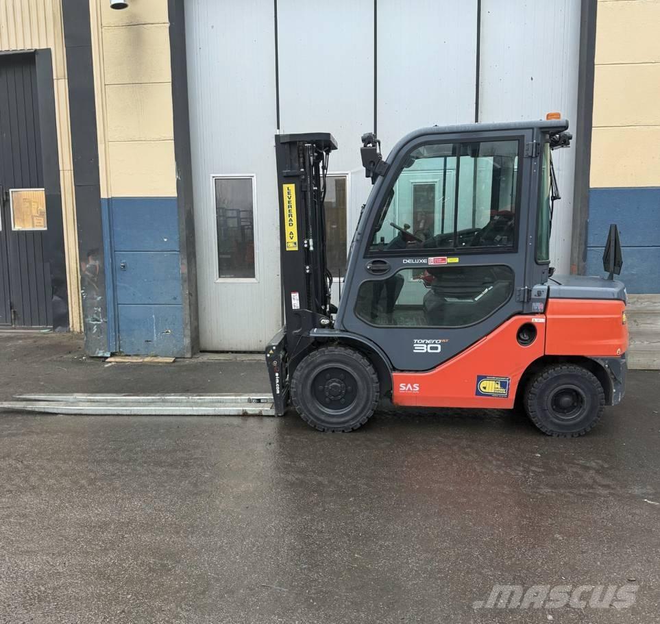 Toyota truck 8FD30F Dyzeliniai krautuvai