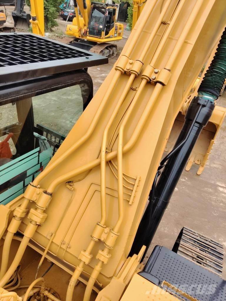 CAT 330 D Vikšriniai ekskavatoriai