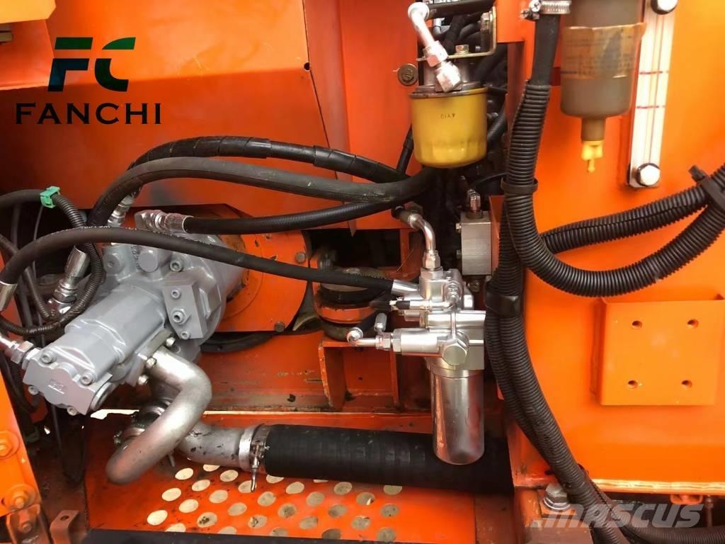 Hitachi ZX 60 Vikšriniai ekskavatoriai