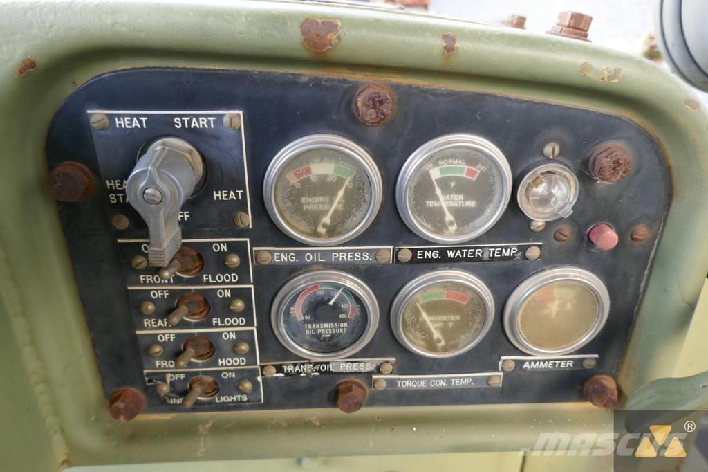 CAT D7F Ex-army Vikšriniai buldozeriai