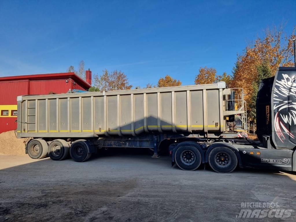 SDC Trailer Savivartės puspriekabės