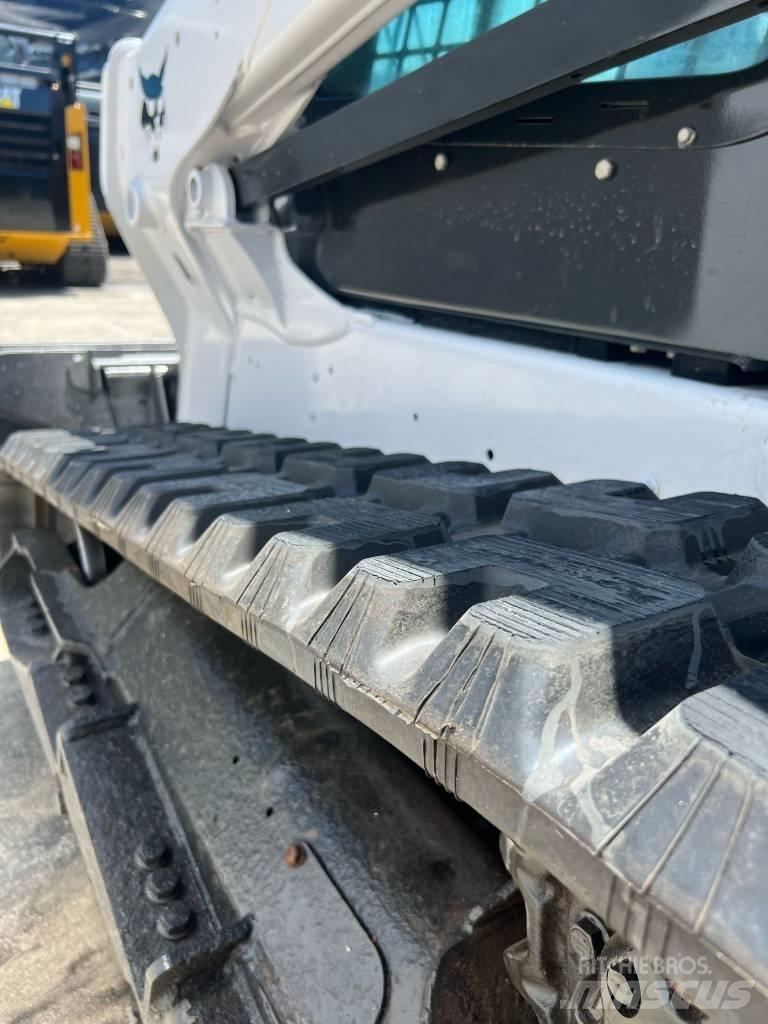 Bobcat T 590 Krautuvai su šoniniu pasukimu