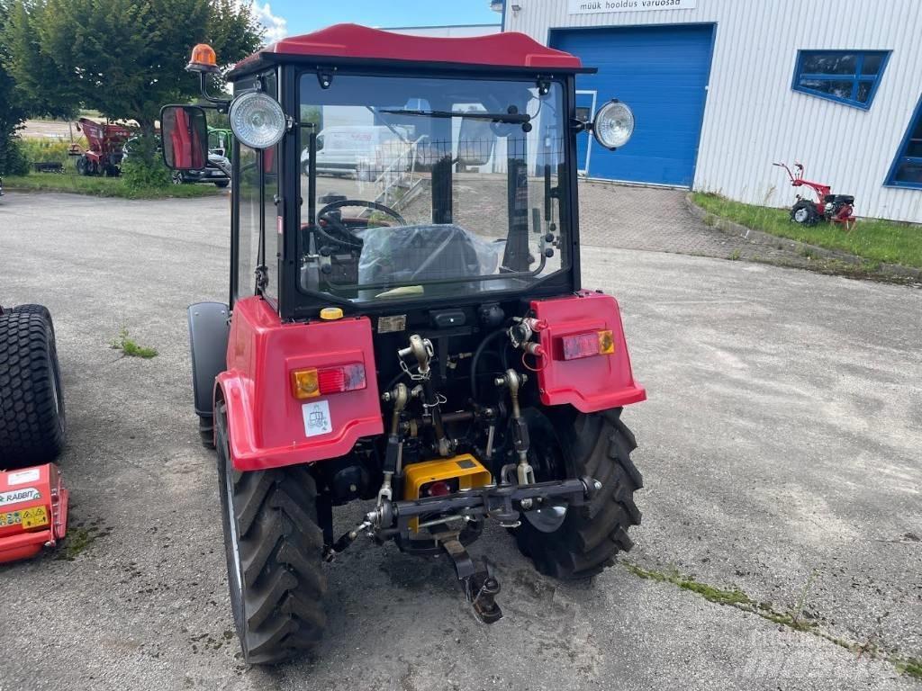 Belarus 320.4 Traktoriai