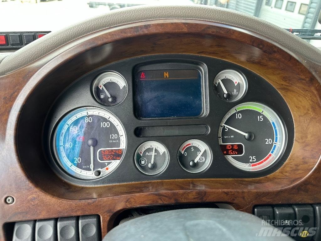 DAF XF105.410 8x2 Sunkvežimiai su keliamuoju kabliu