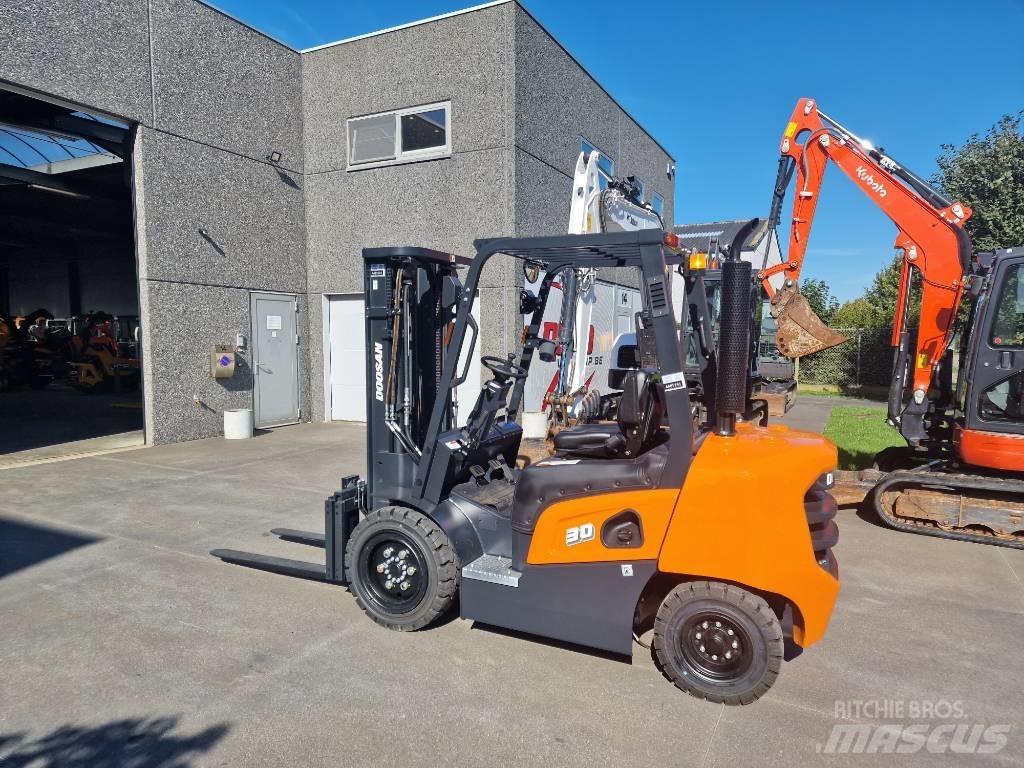 Doosan d30nxp Dyzeliniai krautuvai