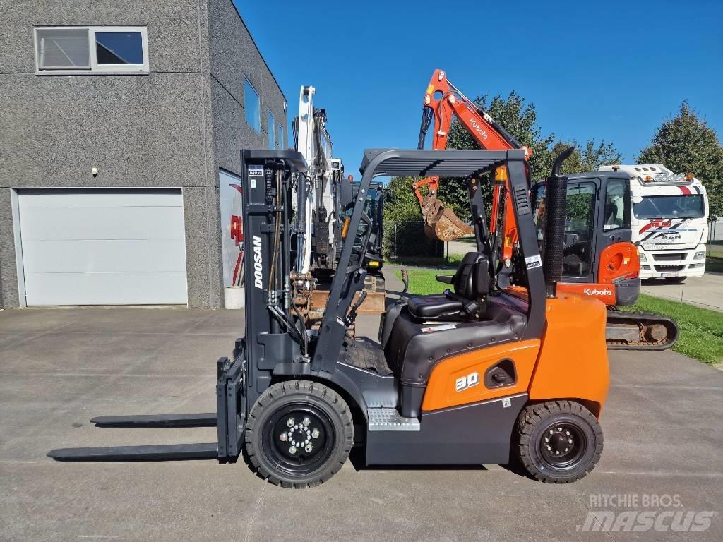 Doosan d30nxp Dyzeliniai krautuvai