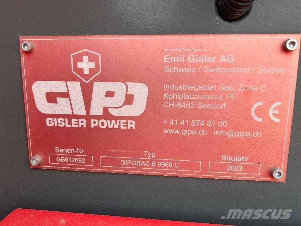 GIPO B0960 C Mobilūs smulkintuvai
