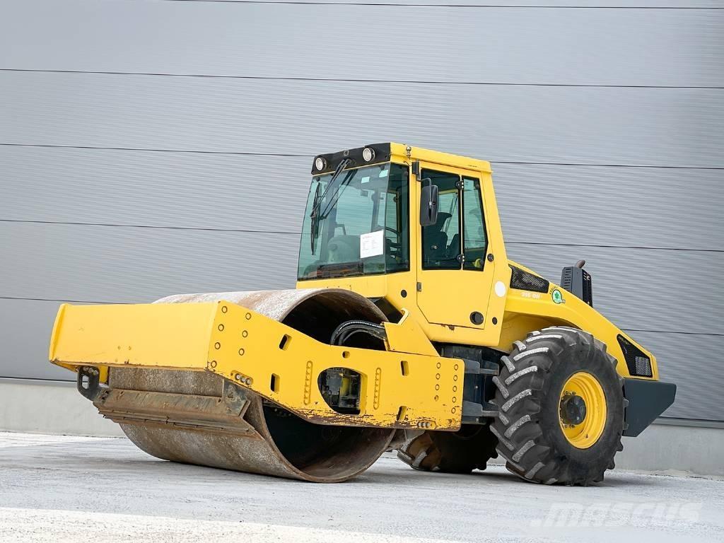 Bomag BW 216 DH-4i Vieno būgno volai