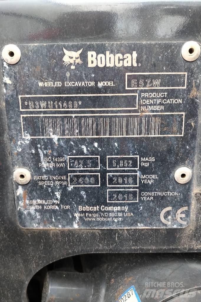 Bobcat W57 Ratiniai ekskavatoriai