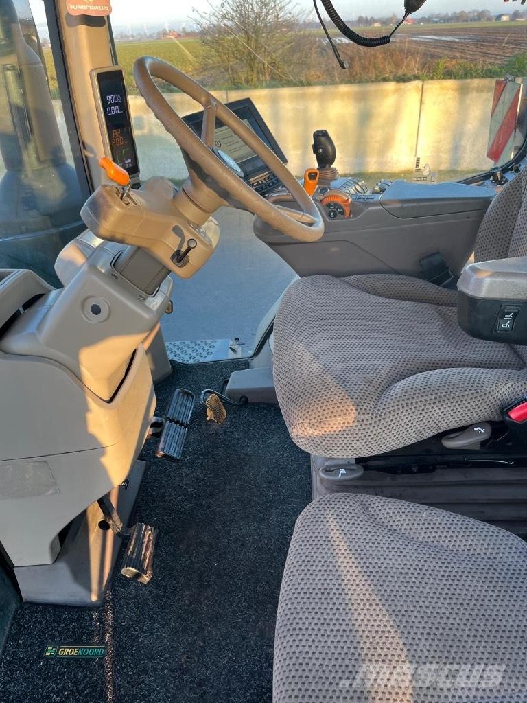 John Deere 8320 R Traktoriai