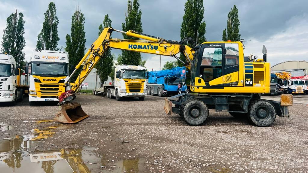 Komatsu PW 158 Ratiniai ekskavatoriai