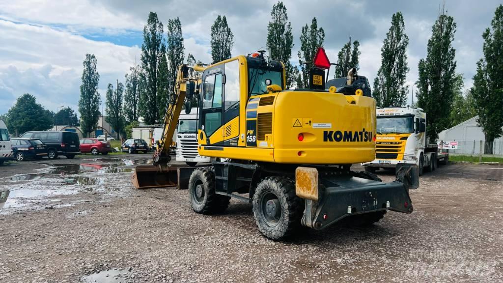 Komatsu PW 158 Ratiniai ekskavatoriai