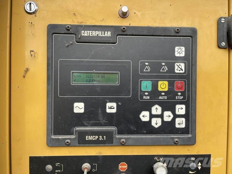 CAT C 18 - 700 Dyzeliniai generatoriai