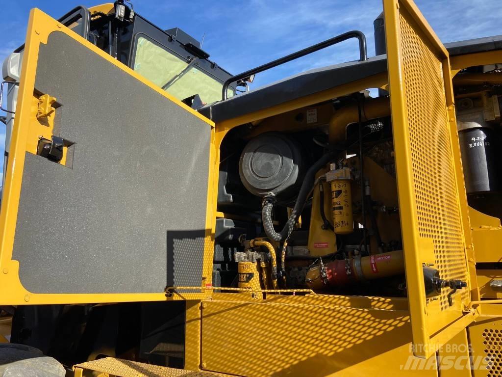 CAT 16 M Greideriai