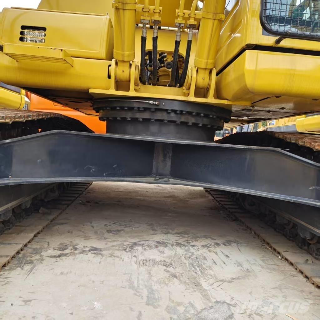 Komatsu PC 220-8 Vikšriniai ekskavatoriai