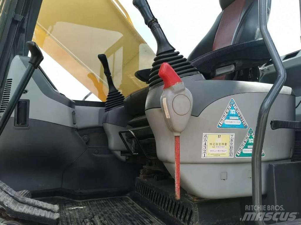 Komatsu PC 200 Vikšriniai ekskavatoriai