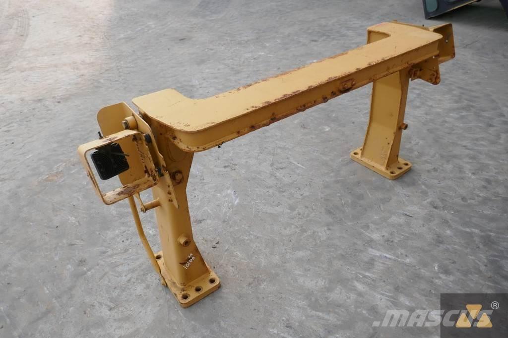 CAT 208-8705 Kabinos ir salonai