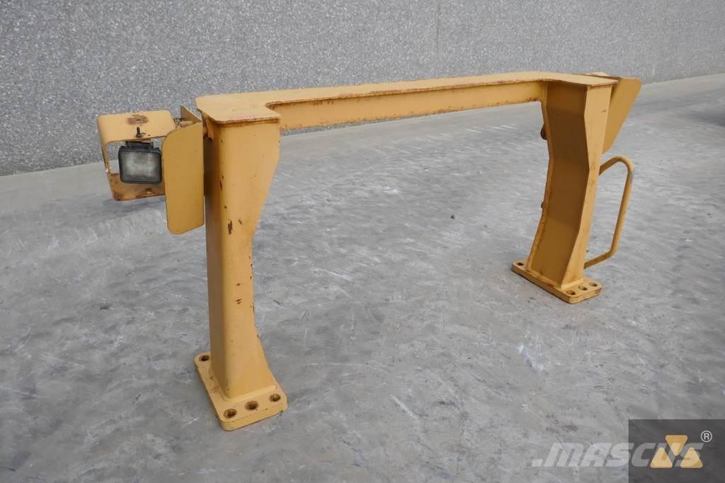 CAT 208-8705 Kabinos ir salonai