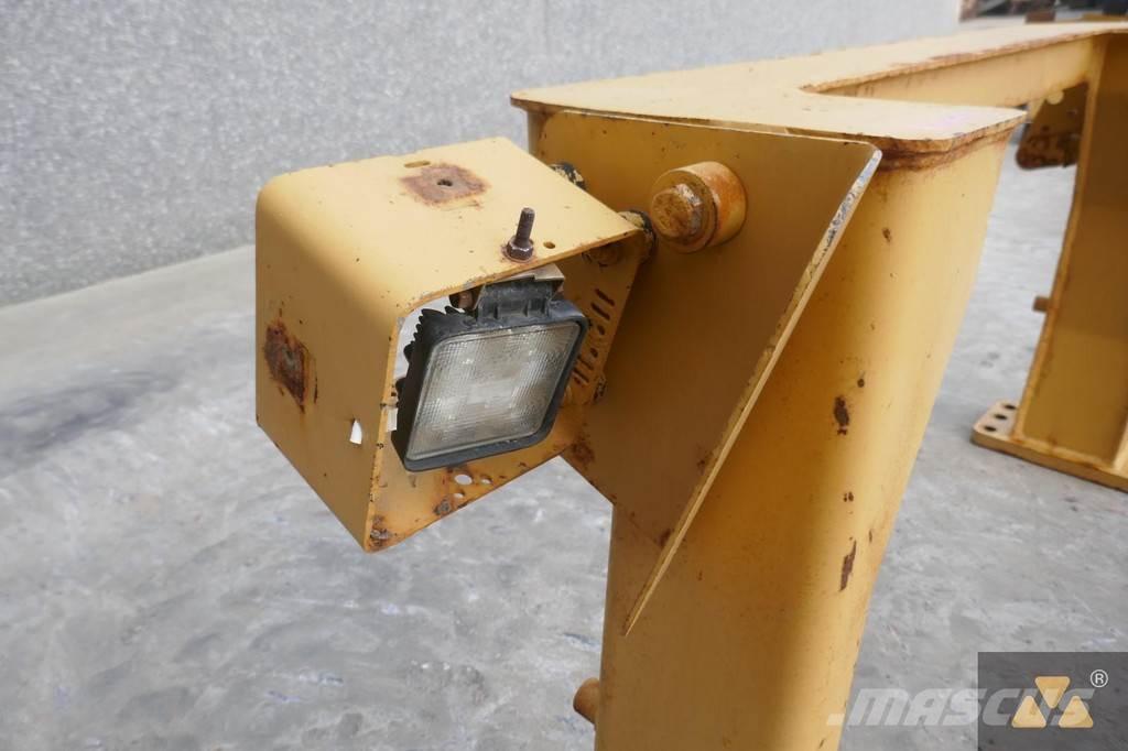 CAT 208-8705 Kabinos ir salonai